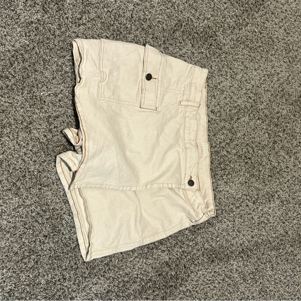 Women's Cream Shorts
